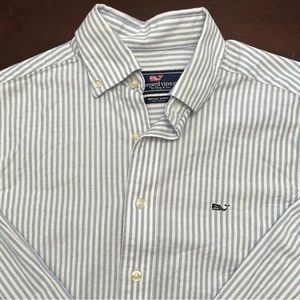 Vineyard Vines XL Men’s Wale Shirt